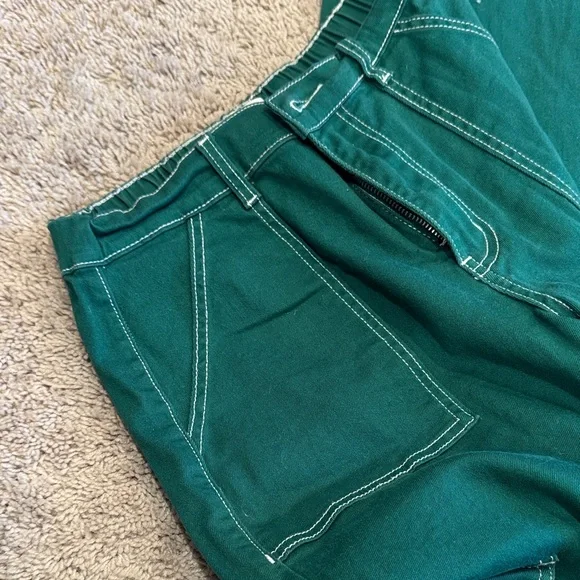 Forever 21 Women's Green Straight Leg Pants - Picture 2 of 5